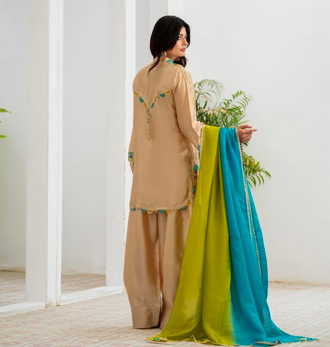 KAFE – Sheesha Silk Ensemble