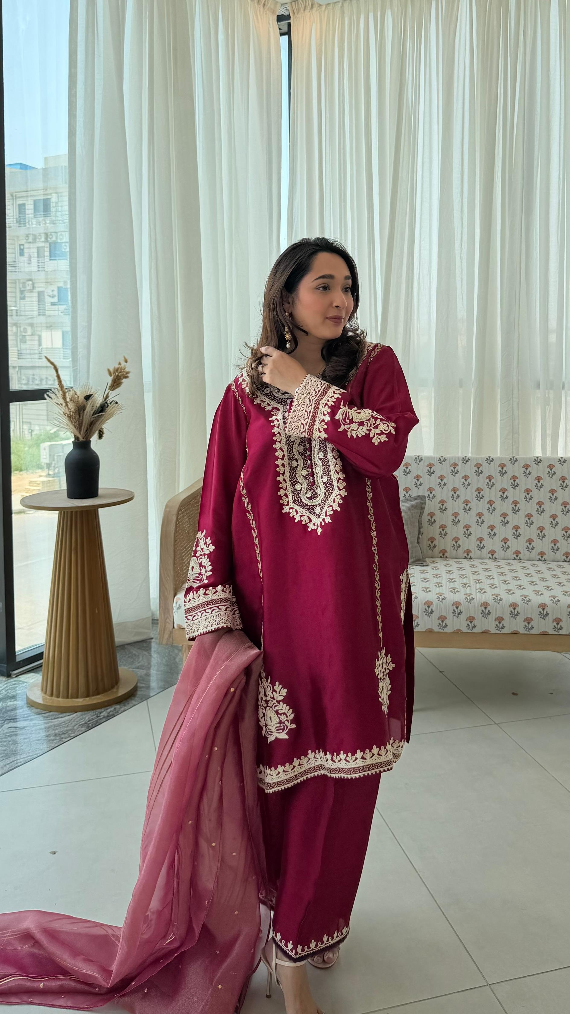 CRIMSON CHERRY – Sheesha Silk Ensemble